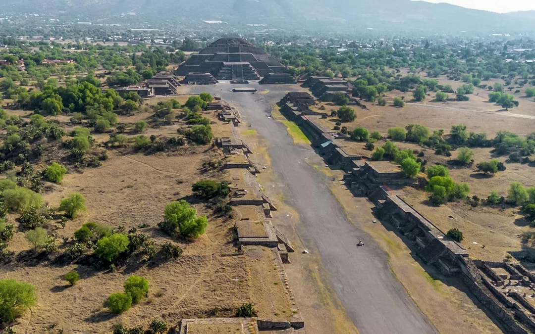 Teotihuacán & Cueva Prehispanic Small Group Tour With Transfers Image 1