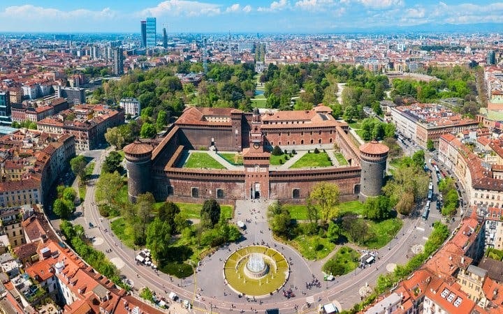 Milan Self-Guided Walking Tour on Mobile App Image 2