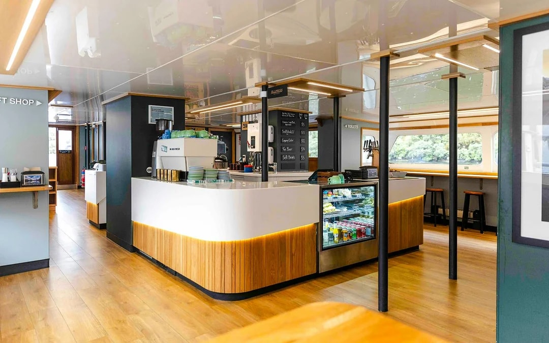 Milford Sound Cruise with Multiple Viewing Decks by RealNZ Image 11