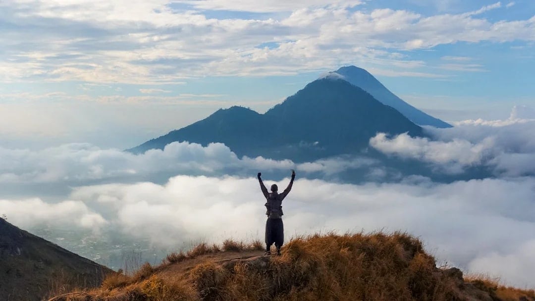 Mount Batur Sunrise Tour by Trek/Jeep with Natural Hot Springs & Hotel Transfers