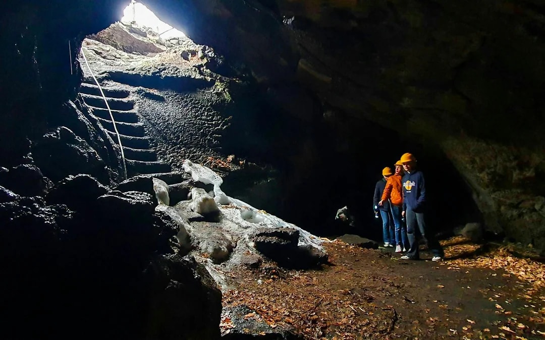 Mount Etna and Cave Half-Day Guided Tour Image 7
