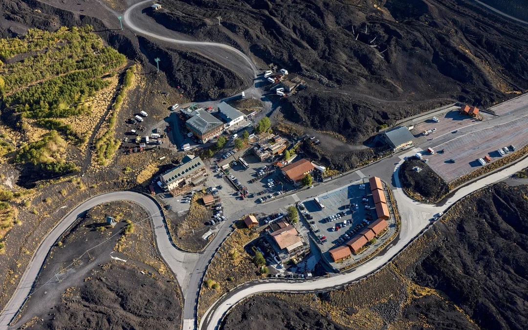 Mount Etna Guided Summit Hike up to 3,400m Image 7