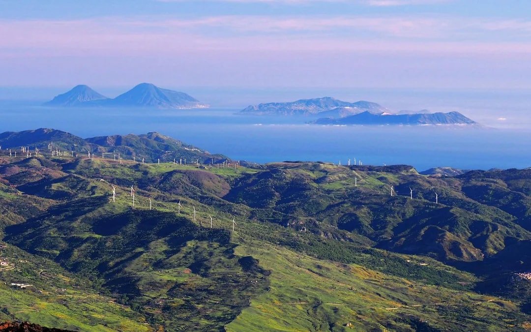 Mount Etna Guided Tour by 4x4 with Wine Tasting Image 6