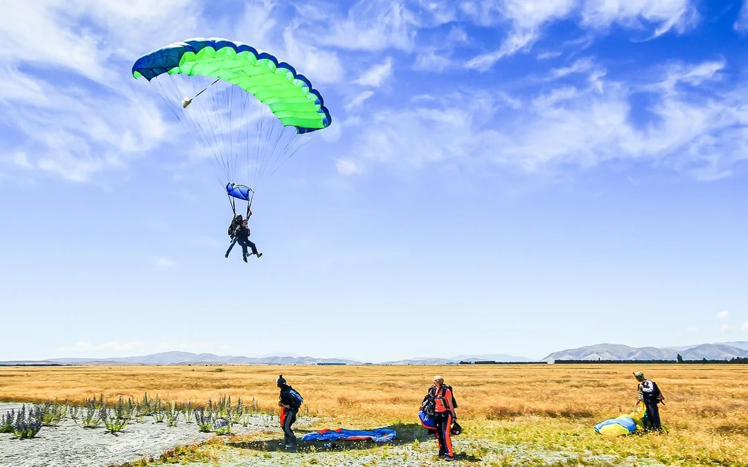 Mt Cook Skydive: 10,000ft, 13,000ft or 16,500ft Image 9