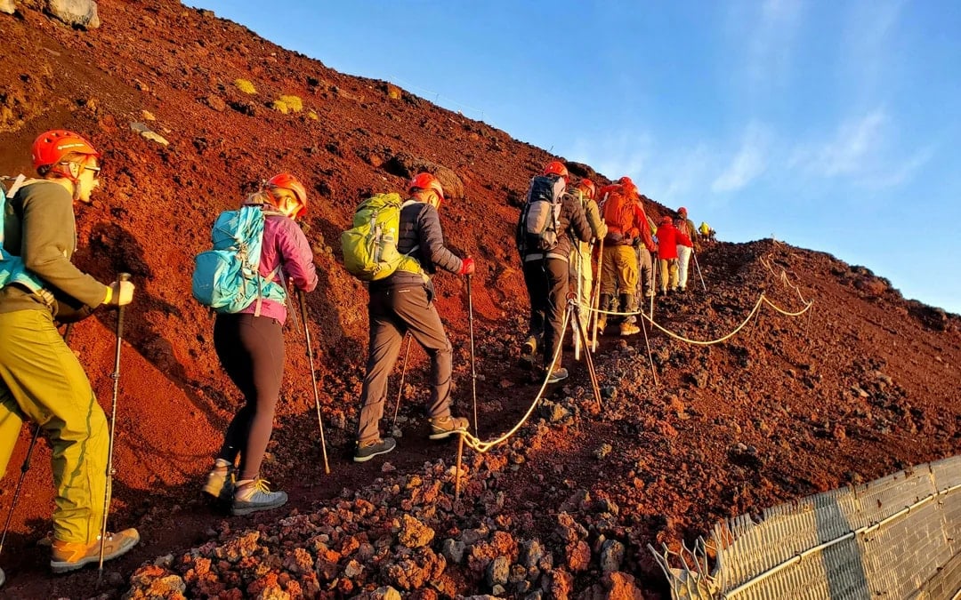 Mt. Fuji Climbing Tour 2026 2-Day Bus Tour from Tokyo (Shinjuku Round-trip Plan)