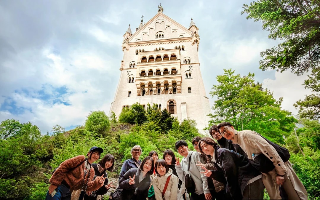 From Munich: Neuschwanstein Castle Full-Day Guided Tour Image 1