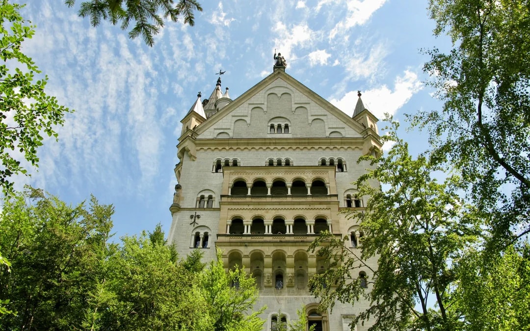 Premium Guided Tour of Neuschwanstein Castle & Linderhof Palace with Transfers from Munich & Admission Tickets Image 6