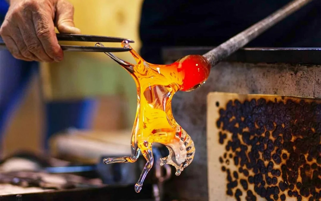 Murano & Burano Islands Boat Tour with Glass Blowing Image 8