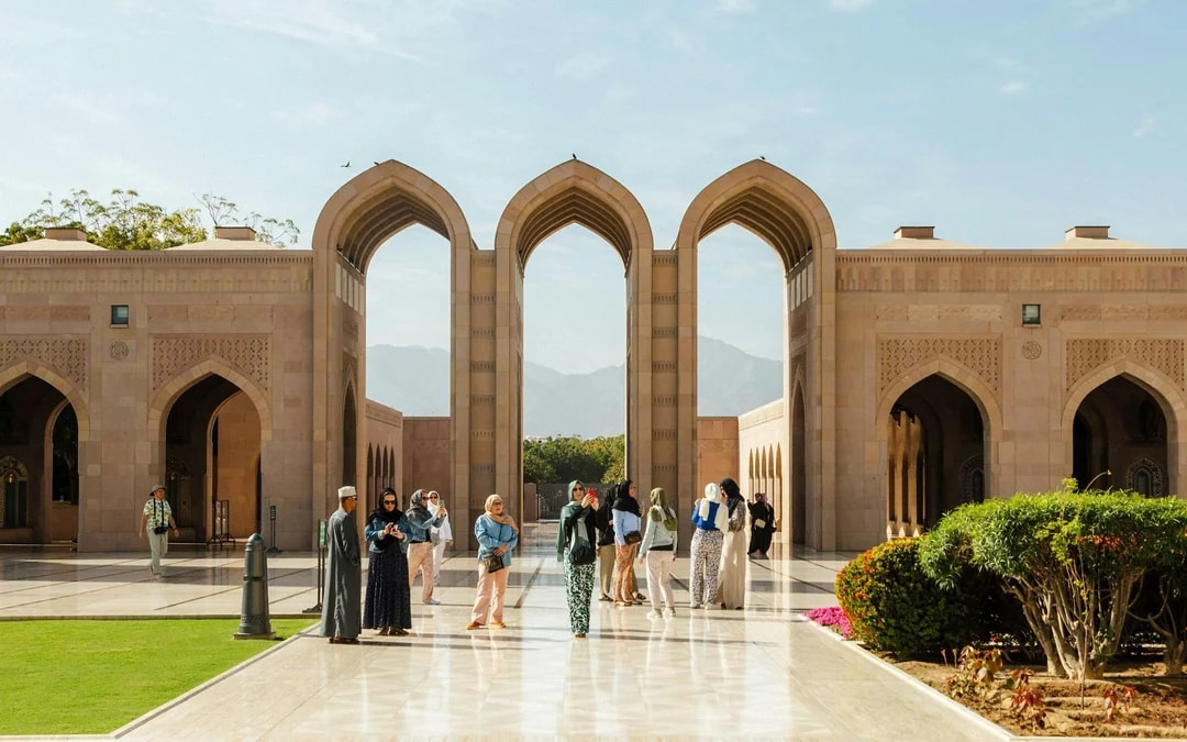 Muscat: Full-Day City Tour with Grand Mosque, Opera House, Al Alam Palace, and Museum Stops Image 11