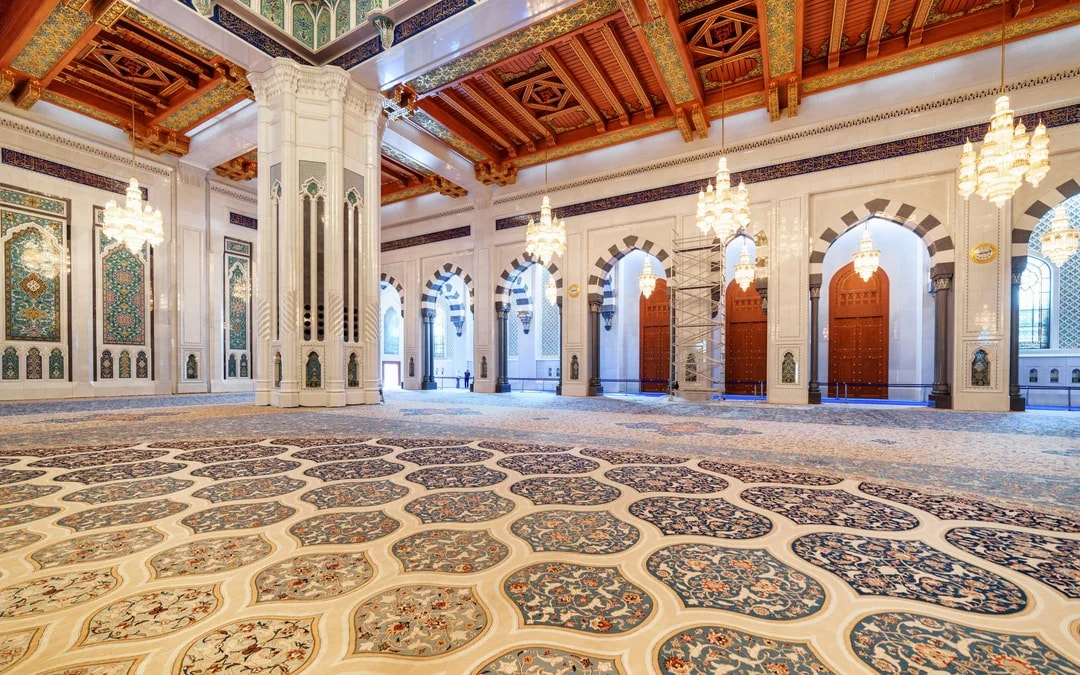 Muscat: Full-Day City Tour with Grand Mosque, Opera House, Al Alam Palace, and Museum Stops Image 9