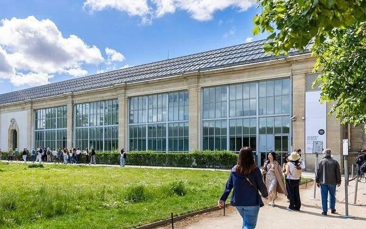 Musée de l'Orangerie Entry Ticket Options, Audio Guide, Seine River Cruise, or 24-Hour Hop-On Hop-Off Bus Pass Image 2