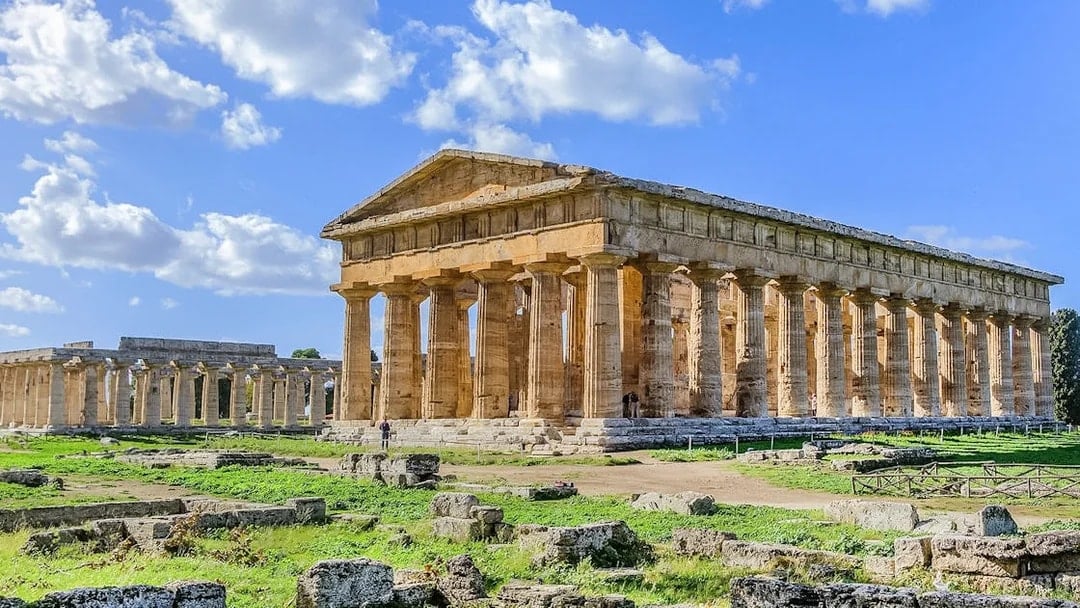 From Naples: Paestum Skip-the-Line Tickets with Round-Trip Train