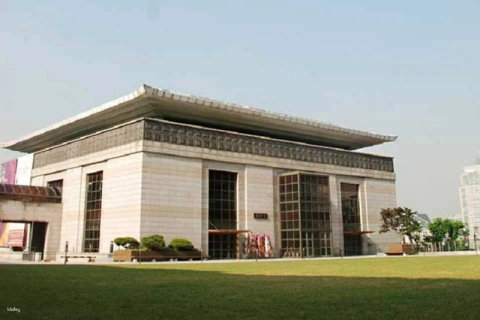 National Gugak Center: Saturday Concert Admission Ticket (Traditional Korean Music & Dance Performance) | Seoul, South Korea