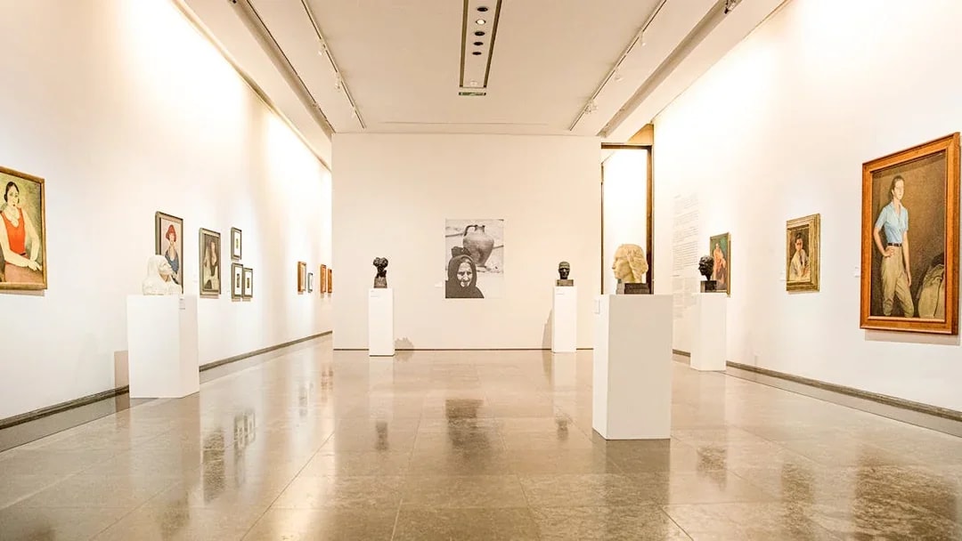 Art gallery with sculptures and paintings at the National Museum of Contemporary Art.