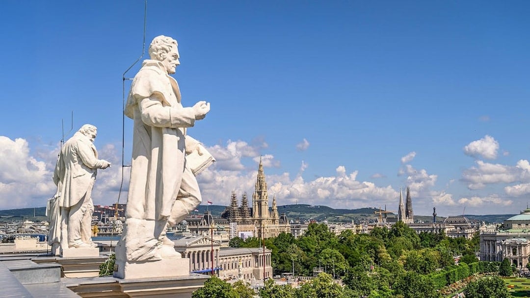 Natural History Museum Vienna Guided Tour with Roof Top Visit
