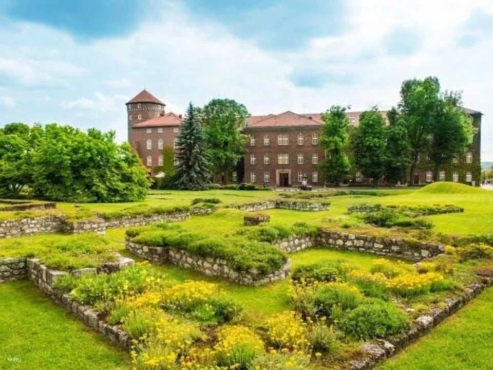 Navigate Kraków's Insta-perfect spots with a local