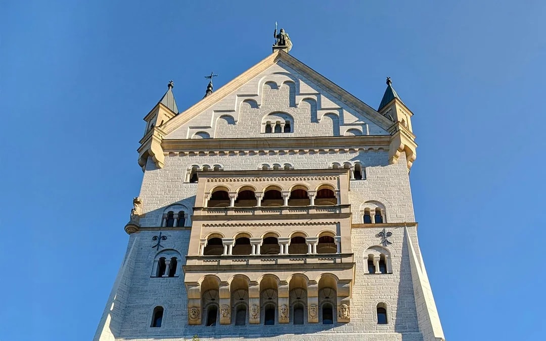 Neuschwanstein Castle Tickets with Audio Guide Image 8