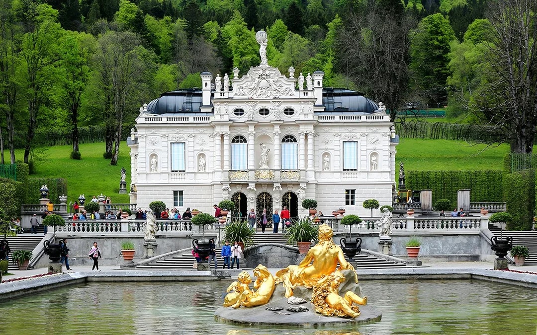 Neuschwanstein Castle Tickets with Audio Guide Image 4
