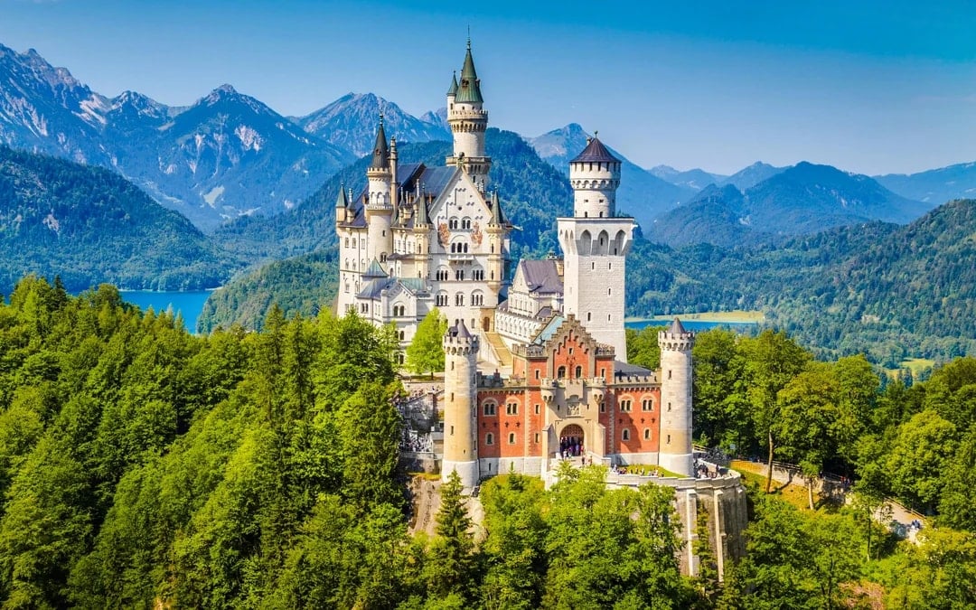Neuschwanstein Skip-the-Line Entry Ticket Image 1