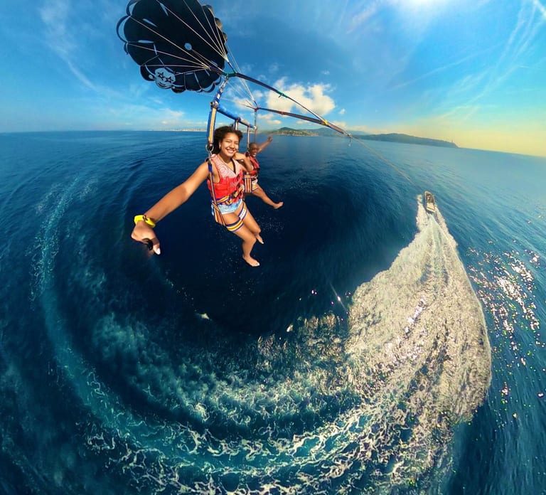 Nice: Parasailing Adventure with French Riviera Views