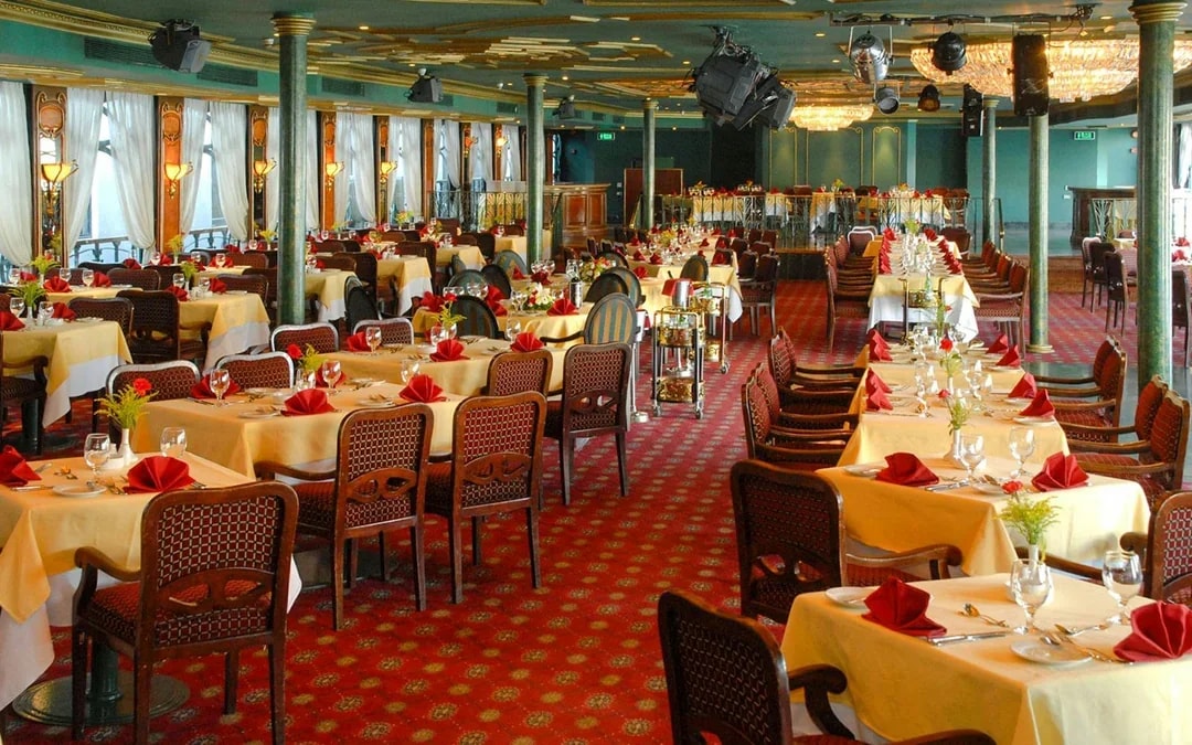 Nile Maxim Luxury Cairo Dinner Cruise with Live Entertainment Image 6