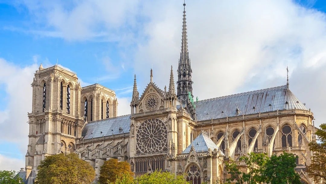 Notre-Dame Interior and Exterior Guided Tour