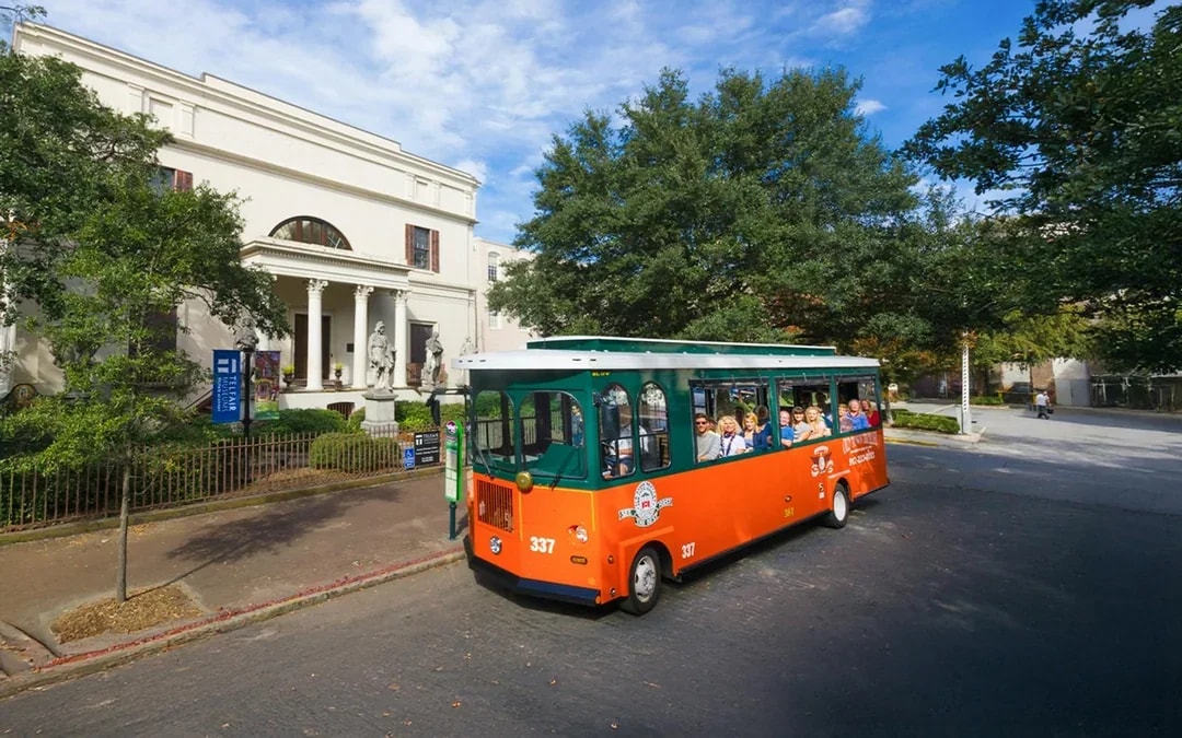 Old Town Trolley Tours: Savannah Hop-on Hop-off Bus Tour Image 1