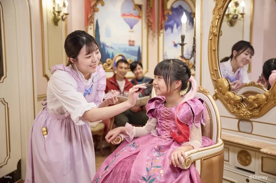 [One-Day Disney Princess Experience] Hong Kong Disneyland | Magic Makeup Salon - Disney Princess/Prince Styling and Photography Services