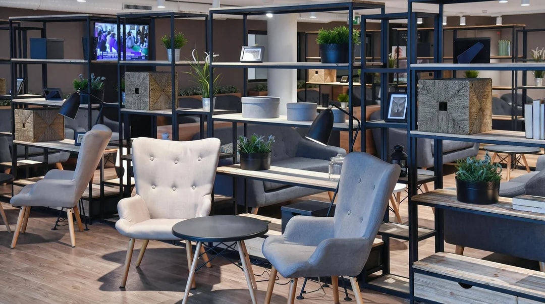 Orly Airport: Premium Traveller Lounge at Terminal 1 Image 2