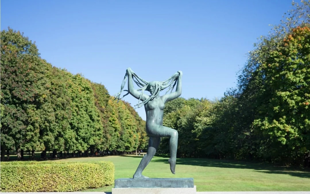 Oslo's Vigeland Park: Self-Guided City Exploration Game Image 6