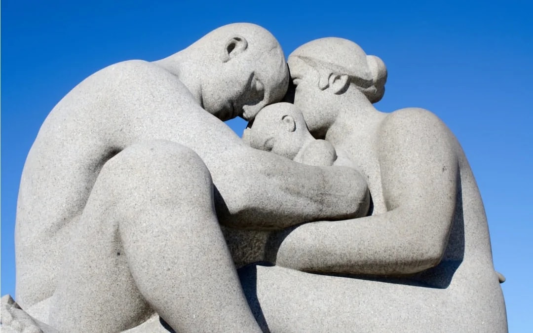 Oslo's Vigeland Park: Self-Guided City Exploration Game Image 7