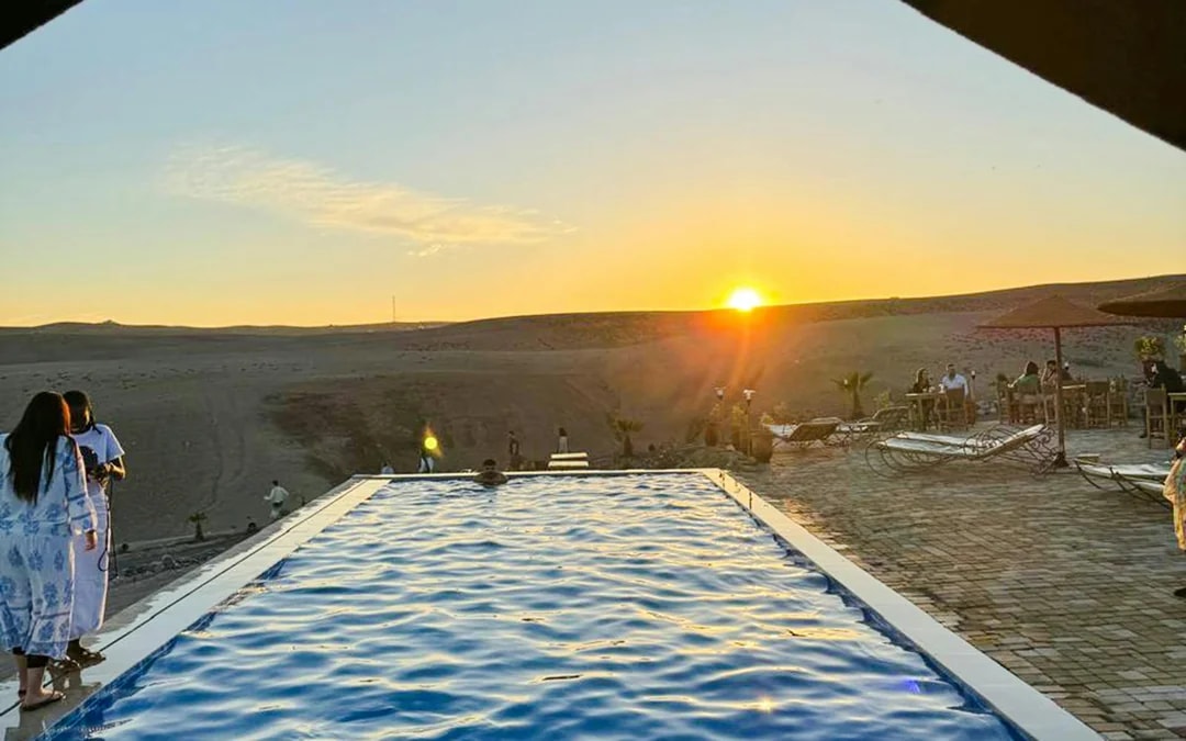 Overnight Agafay Desert Tour with Dinner Show & Pool Access Image 8
