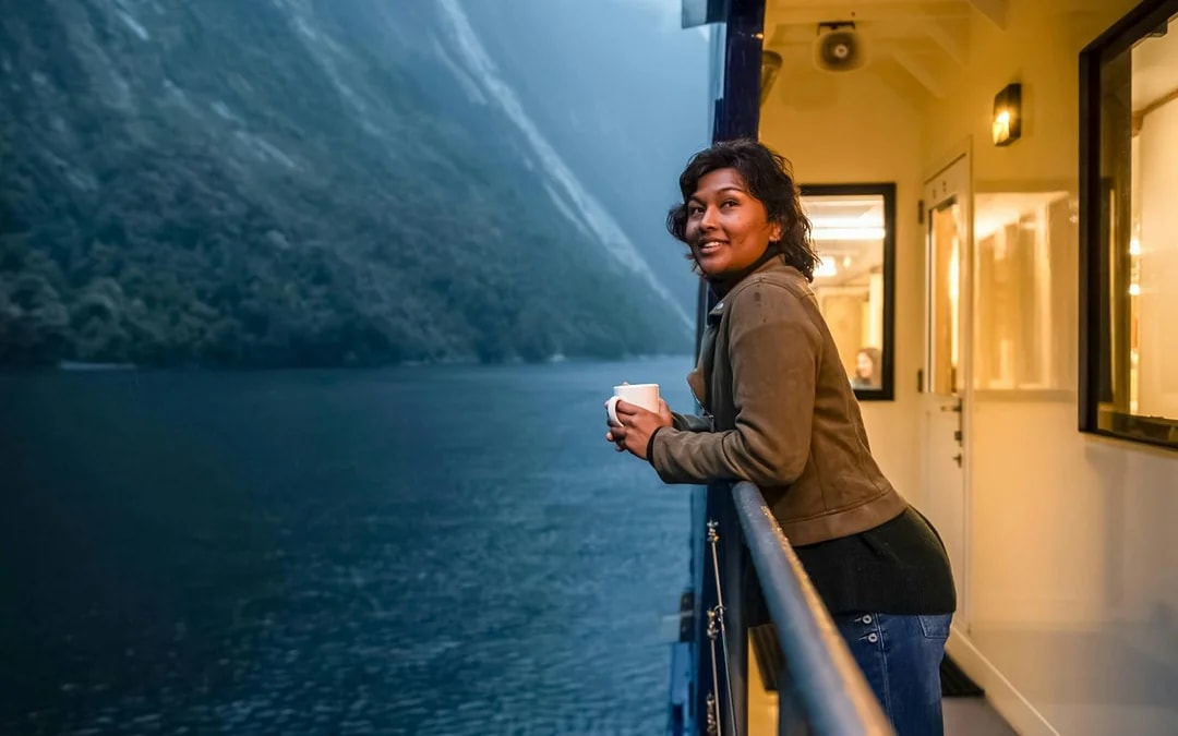 Overnight Milford Sound Cruise with Dinner & Activities Image 11