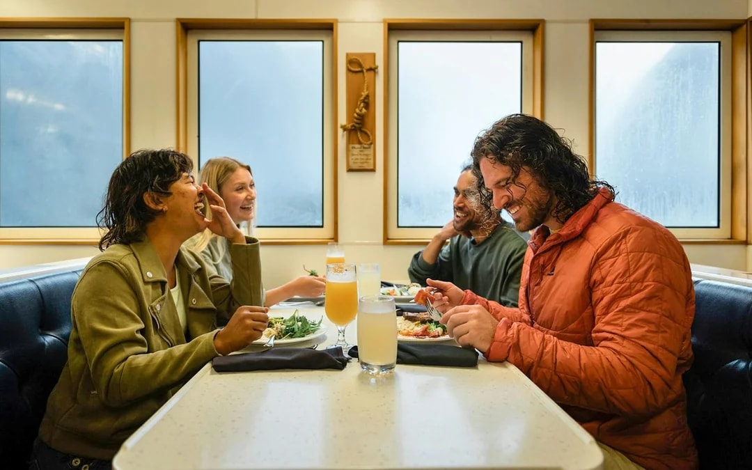 Overnight Milford Sound Cruise with Dinner & Activities Image 3