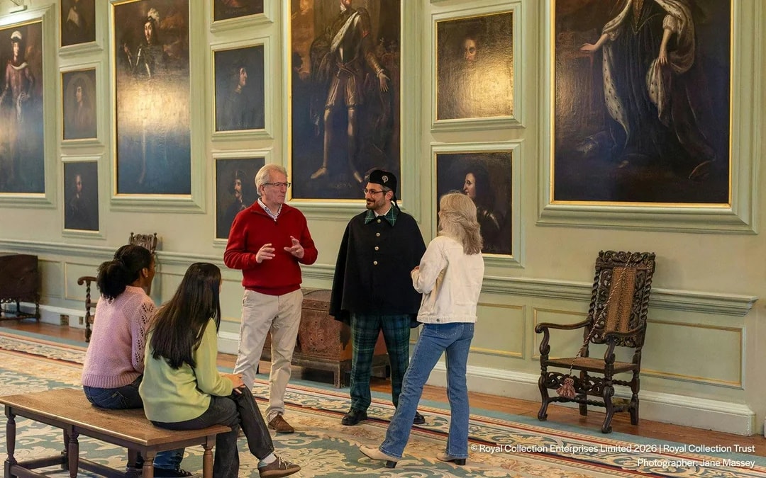 Palace of Holyroodhouse Entry Tickets & Private Guided Tour of Queen Elizabeth II Private Apartments Image 6