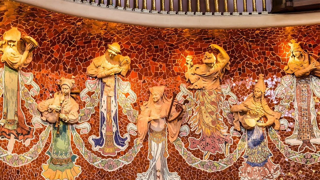 Mosaic and sculptures in Palau de la Música Catalana, Barcelona.
