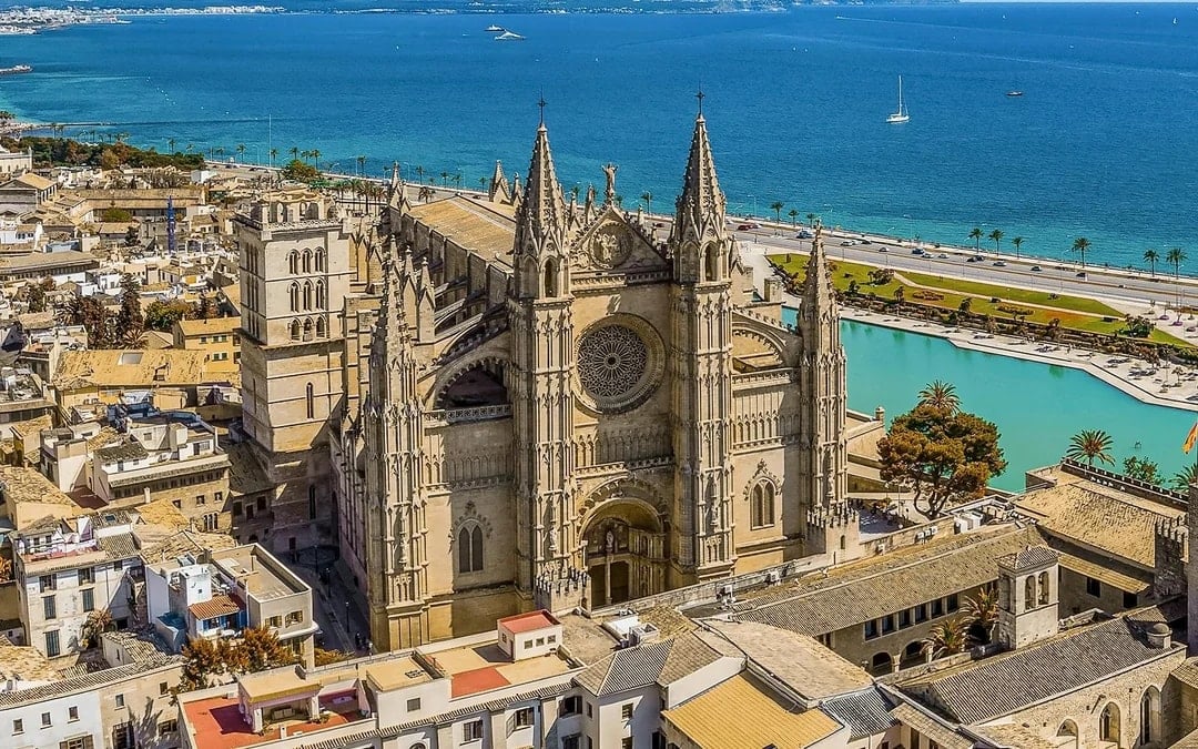 Palma Cathedral Skip-the-Line Tickets with Terrace Access