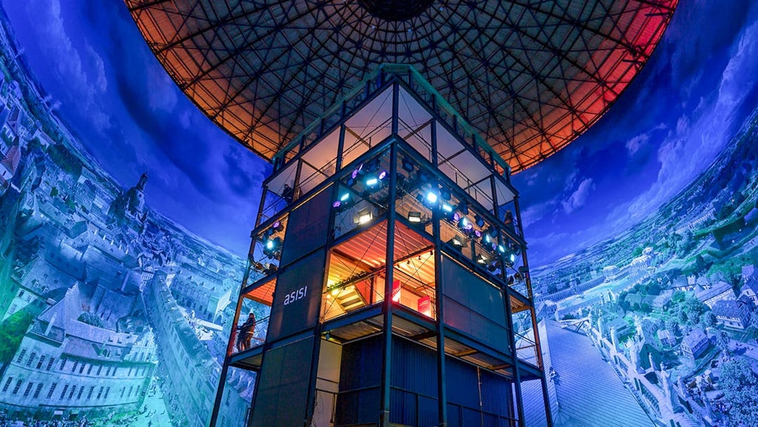 Panometer Dresden interior with panoramic cityscape display.
