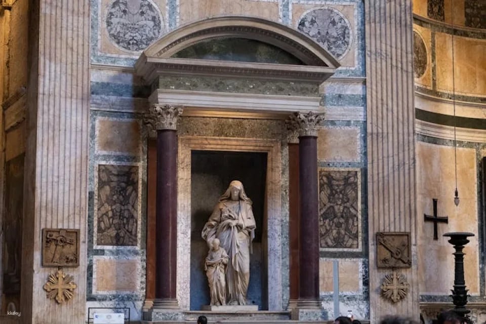 Pantheon fast track entrance tickets with audio guide