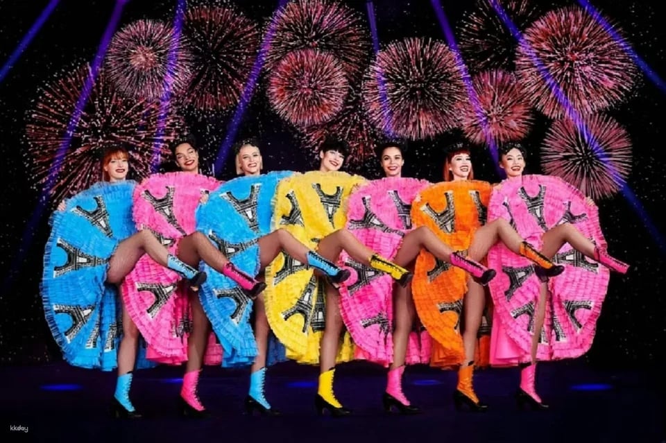 Paradis Latin Cabaret Night Show | France