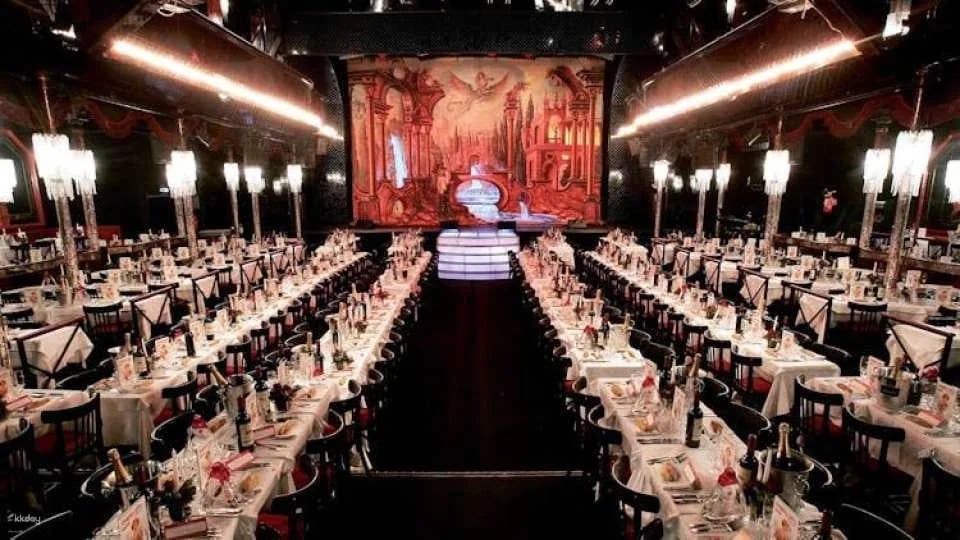 Paradis Latin show with optional dinner