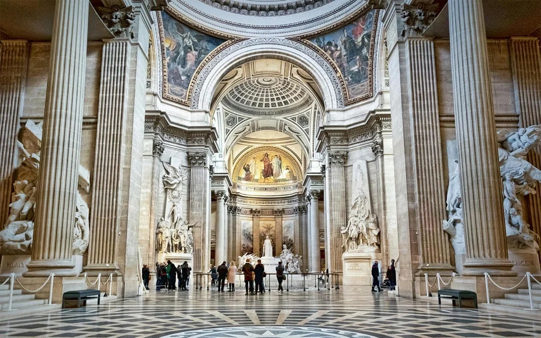 Big Bus: Paris Hop-on Hop-off Bus Tour & Pantheon Entry Tickets Image 3