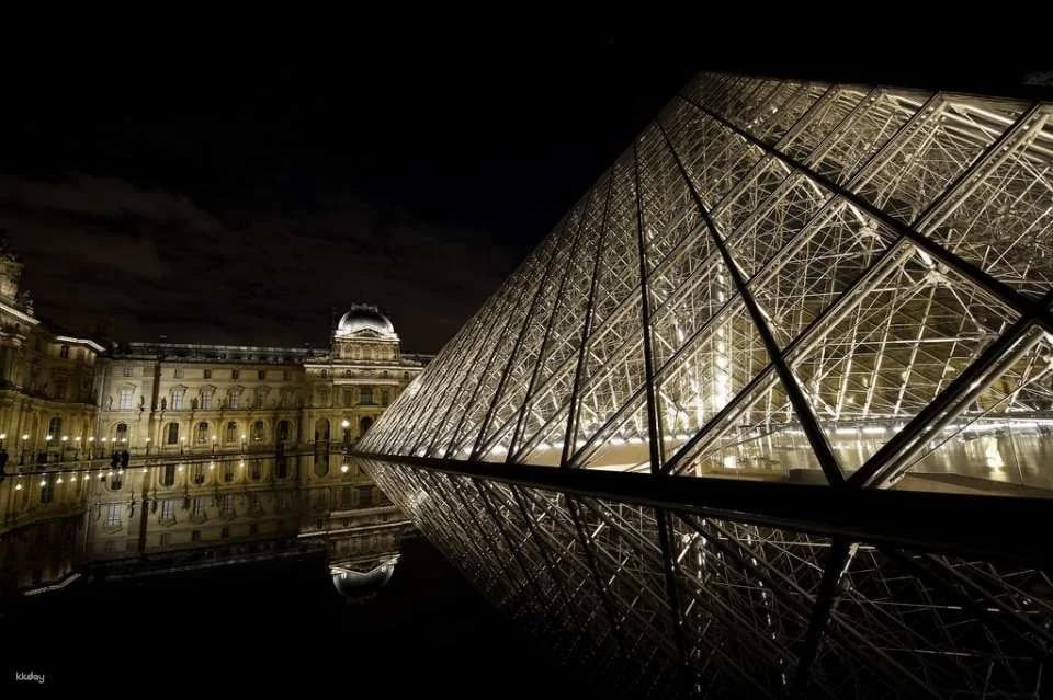 Paris City Tour, Eiffel Tower Lunch with Reserved Access & Seine Cruise | France