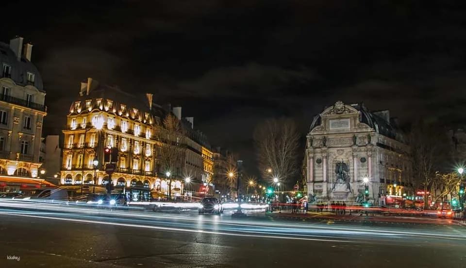 Paris City Tour, Eiffel Tower Lunch with Reserved Access & Seine Cruise | France