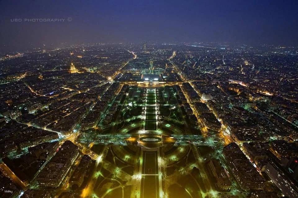 Paris City Tour, Eiffel Tower Lunch with Reserved Access & Seine Cruise | France