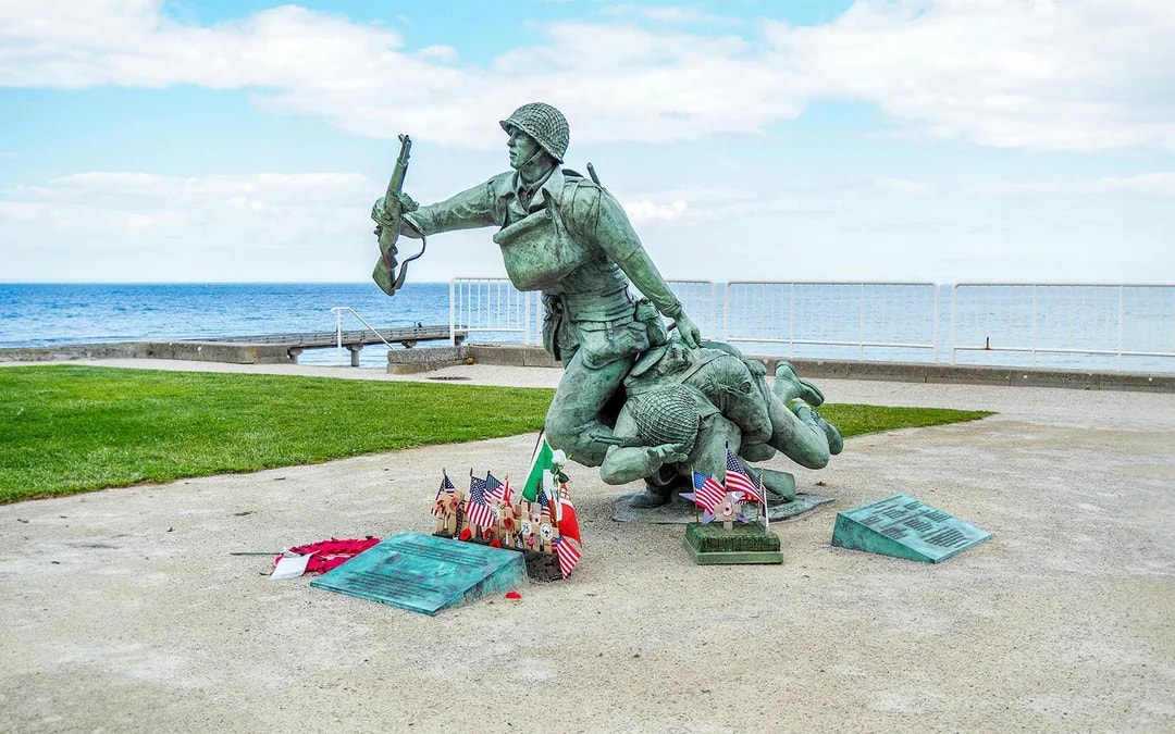From Paris: Normandy D-Day Beaches Full-Day Guided Tour with Lunch Image 3