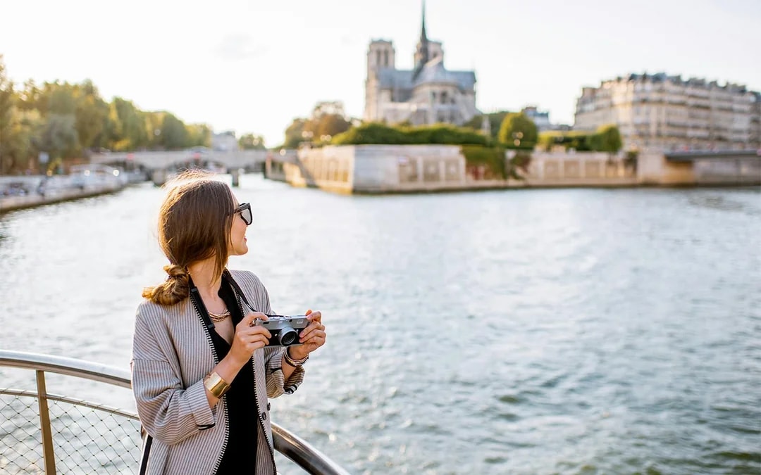 Paris: Quai Branly Museum & Seine River Cruise Tickets Image 9