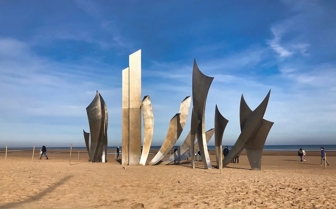 From Paris: Normandy US D-Day Landing Beaches Semi-Private Full-Day Tour Image 1