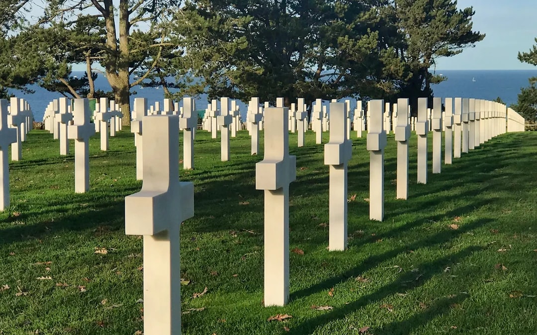 From Paris: Normandy US D-Day Landing Beaches Semi-Private Full-Day Tour Image 4