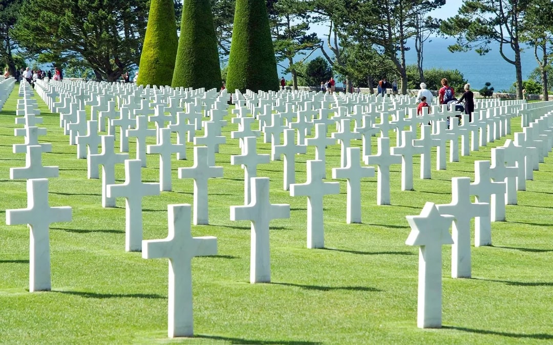 From Paris: Normandy US D-Day Landing Beaches Full-Day Tour Image 8